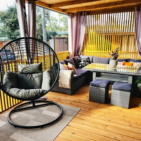 Mobile Orange Apartment