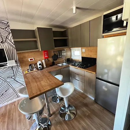 Apartment Mobile Orange *